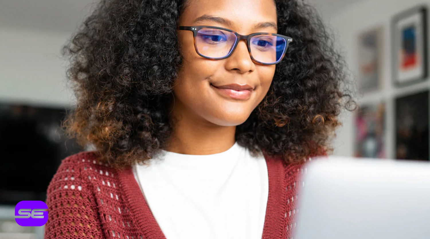 When should you wear blue light glasses?