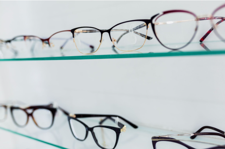 Choosing Right Frame for Your Face Shape