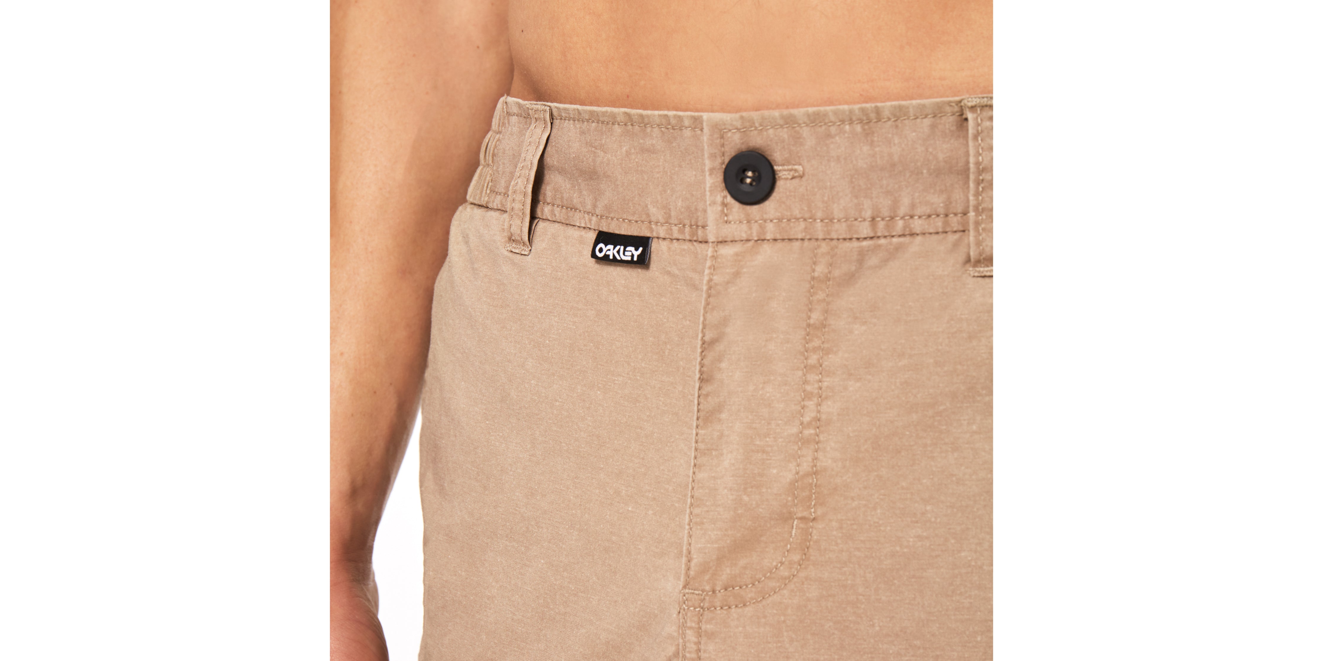 FOA401827 IN THE MOMENT SHORTS