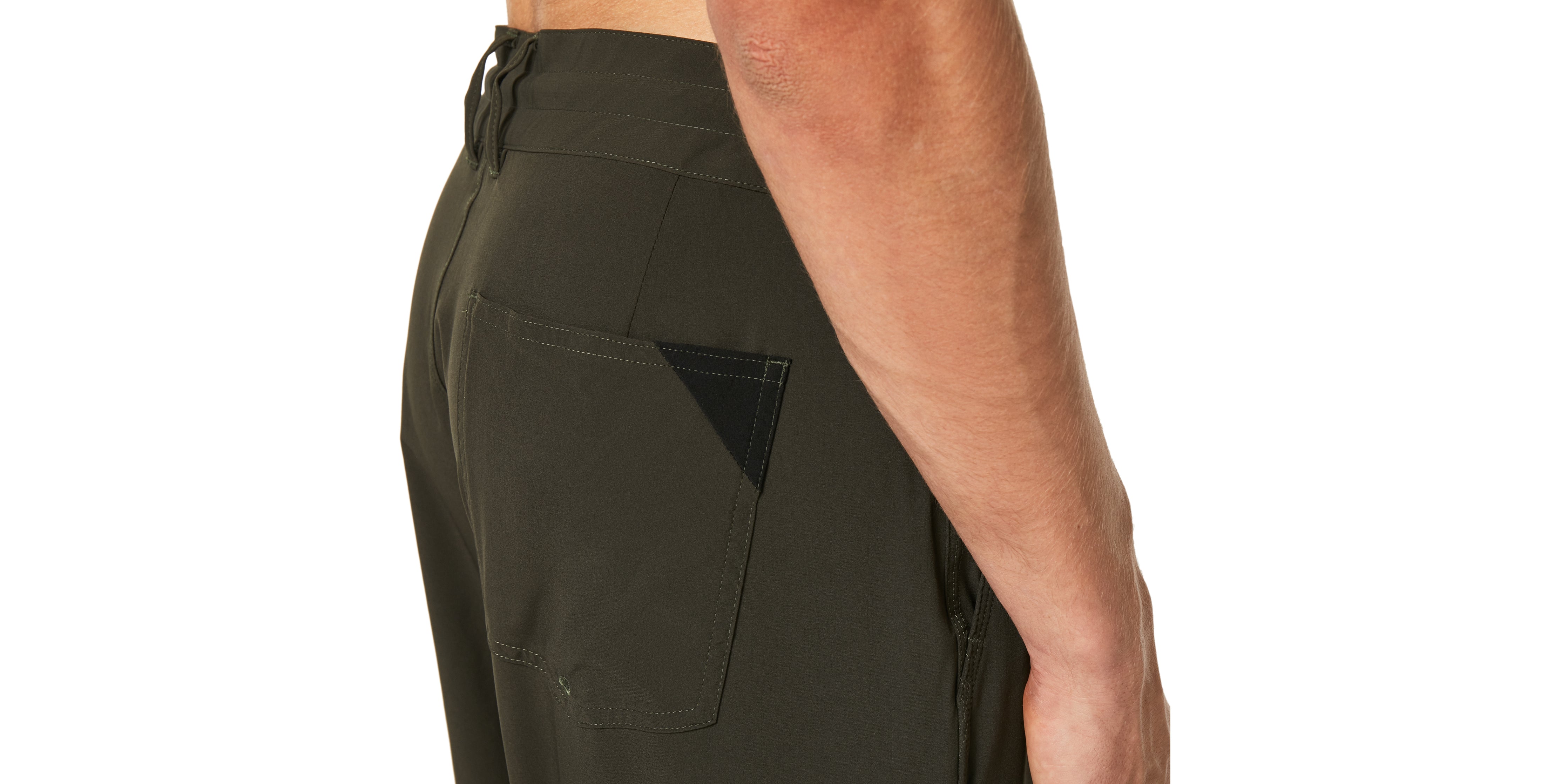 FOA402207 CRUISER CARGO 21 RC HYBRID