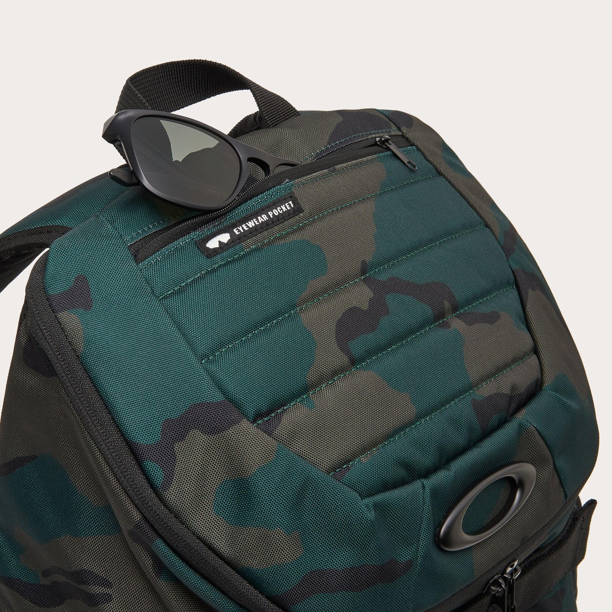 CAMO HUNTER